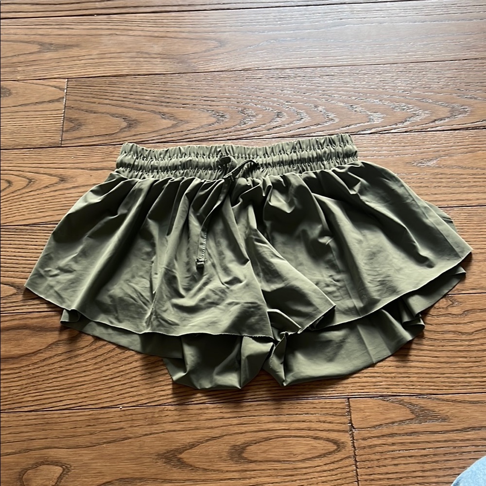 Flouncy Green Shorts with Elastic Waistband